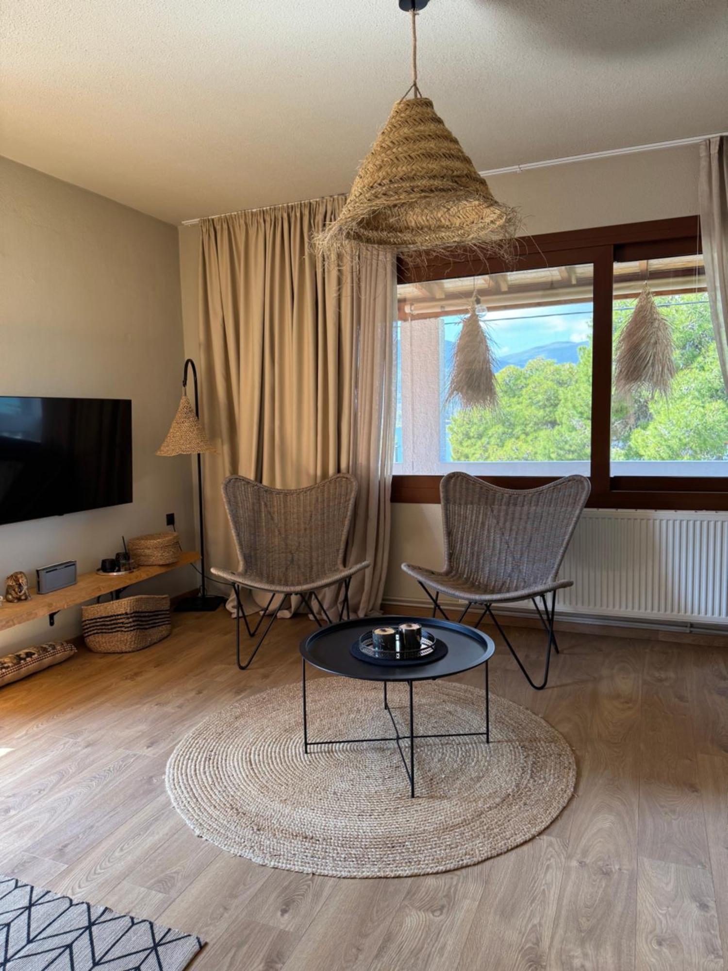 Seaview Apartment - Poros Relaxing Beachfront Flat Poros Town Exteriör bild